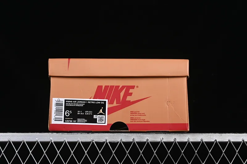 All categories Air Jordan Jordan series basketball shoes Air Jordan 1 Low Air Jordan 1 Low OG AJ1 Joe 1 white yellow black hook low-top cultural leisure sports sneakers CZ0790-107